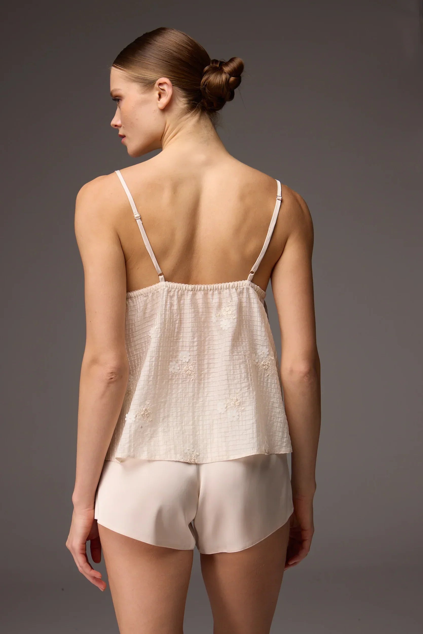 BM-1832 – 3D Floral Embroidered Silky Satin 6-Piece Bridal Set