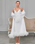 Elegant bridal robe set with feathers White – Made to Order