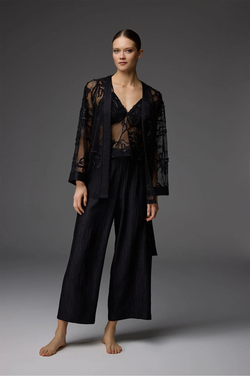 BM-1825 – Lace Dressing Gown, V-Neck Bustier & Wide-Leg Trousers (3-Piece Set)