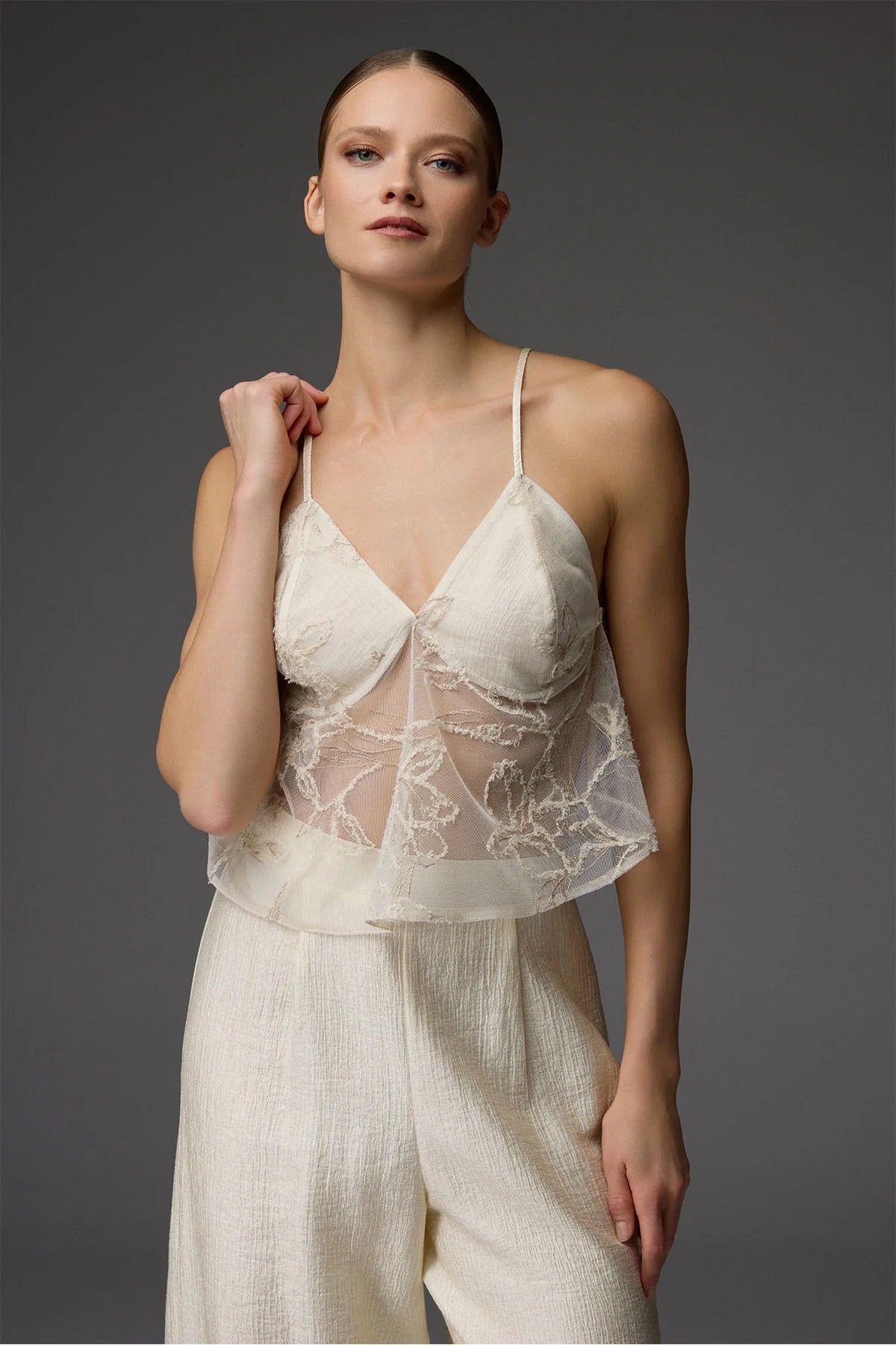 BM-1825 – Lace Dressing Gown, V-Neck Bustier & Wide-Leg Trousers (3-Piece Set)