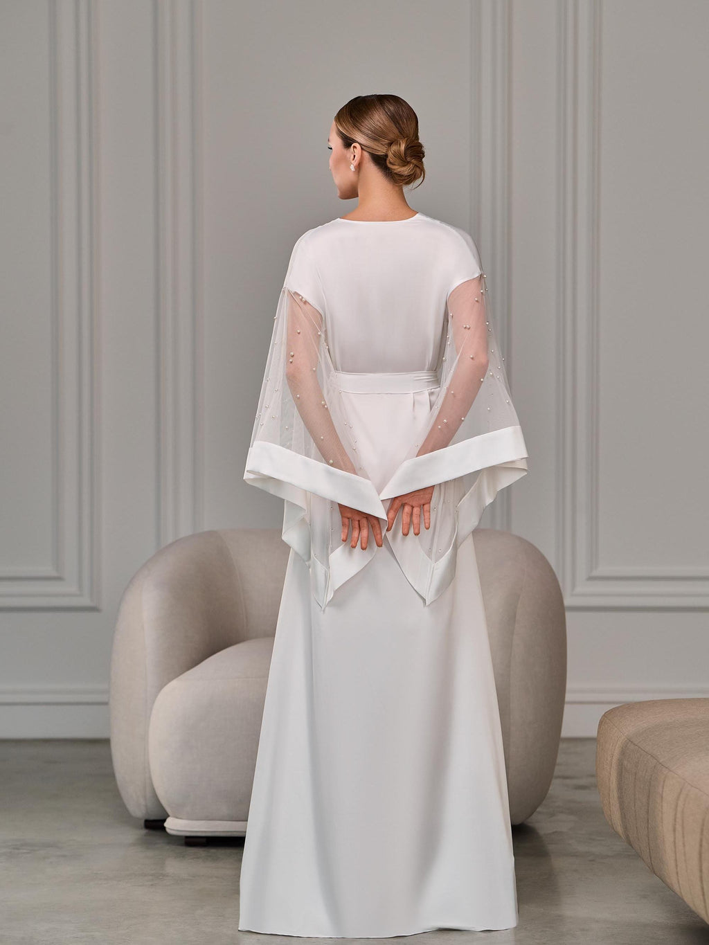 Ivory pearl robe detail