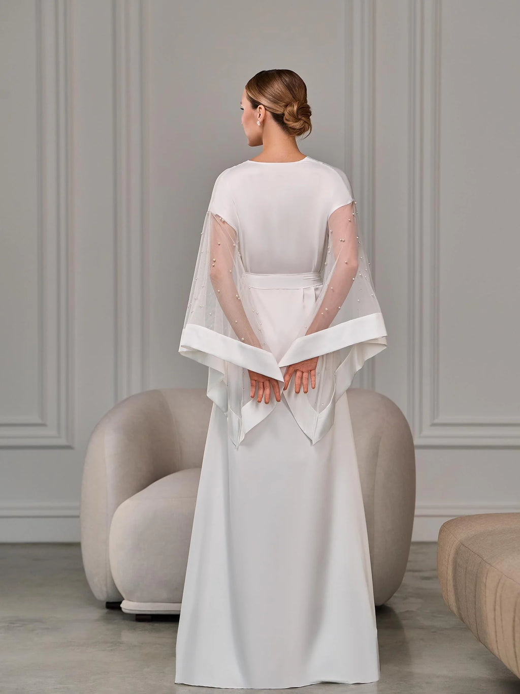 Ivory pearl robe detail