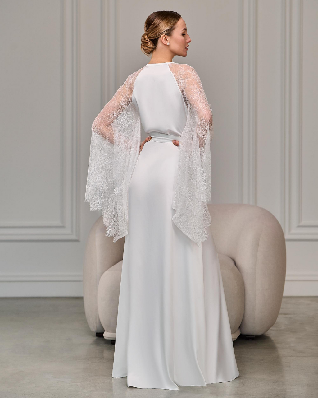 Back view ivory bridal robe lace