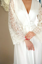 Ivory lace-back robe front