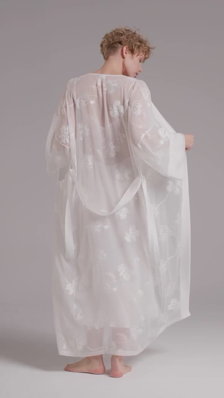 Éclat — Six-Piece Bridal Trousseau · Ivory